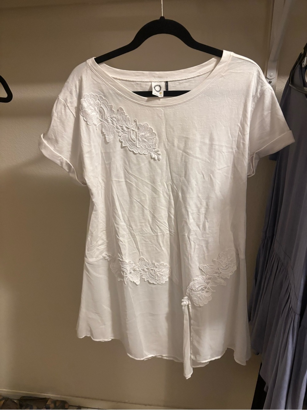 Women's White Short Sleeve Tunic with Lace Appliqué